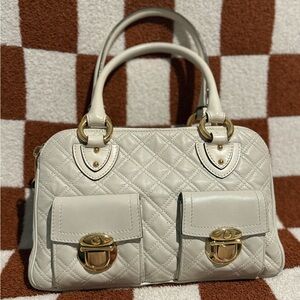 Marc Jacobs /// Quilted Leather Bag
- Cream Quilted Handbag